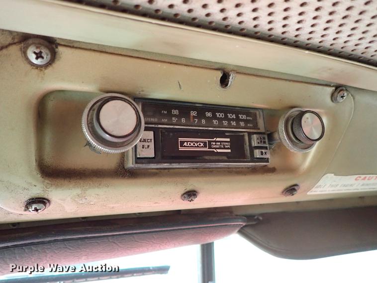 image for item FL9706 1977 International Transtar 4300 grain truck