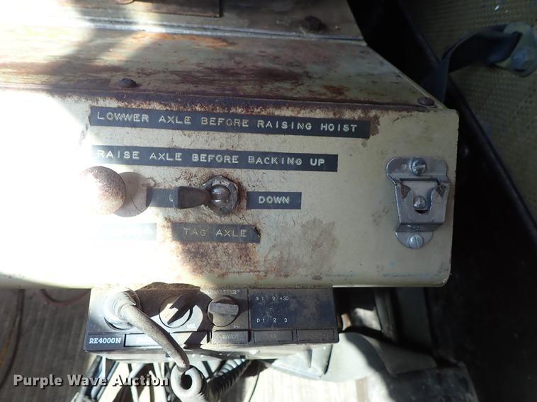 image for item FL9706 1977 International Transtar 4300 grain truck