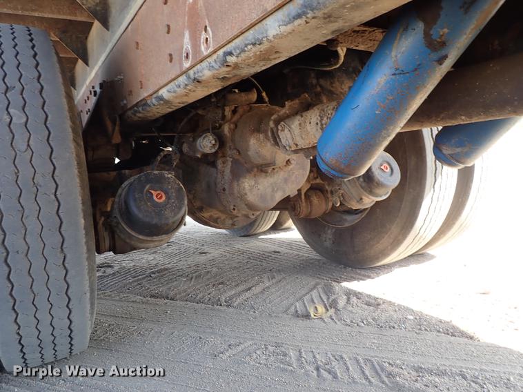 image for item FL9706 1977 International Transtar 4300 grain truck