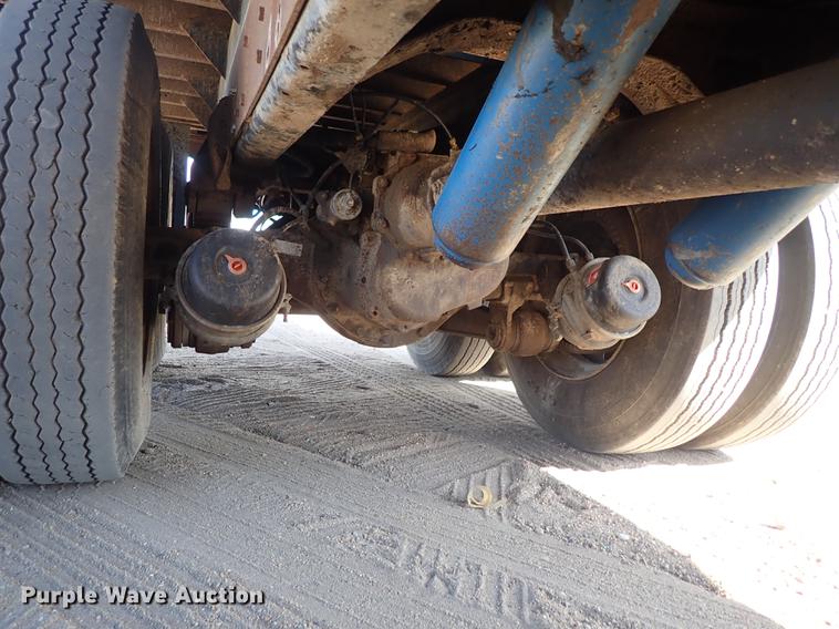 image for item FL9706 1977 International Transtar 4300 grain truck