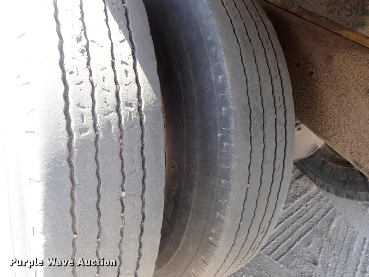 image for item FL9706 1977 International Transtar 4300 grain truck