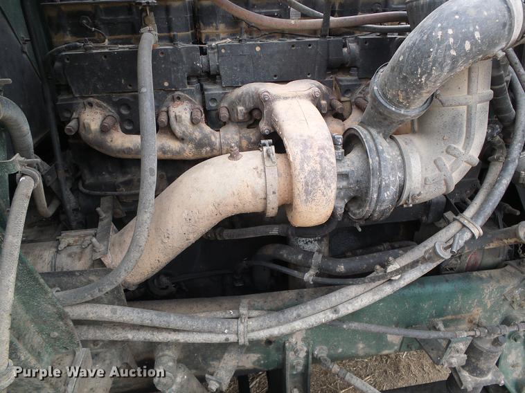 image for item DC5248 1992 International 9400 semi truck