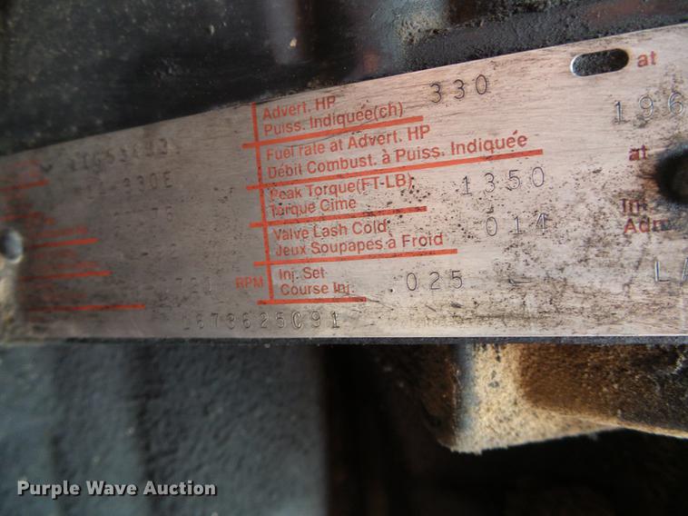 image for item DC5248 1992 International 9400 semi truck