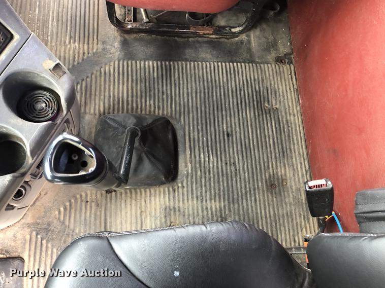 image for item DC8711 2004 Freightliner Columbia semi truck