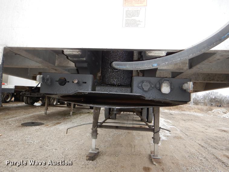 image for item DE0138 2006 Travis T102 end dump trailer
