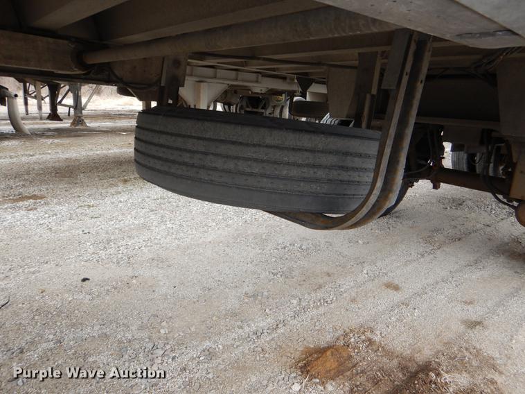 image for item DE0138 2006 Travis T102 end dump trailer
