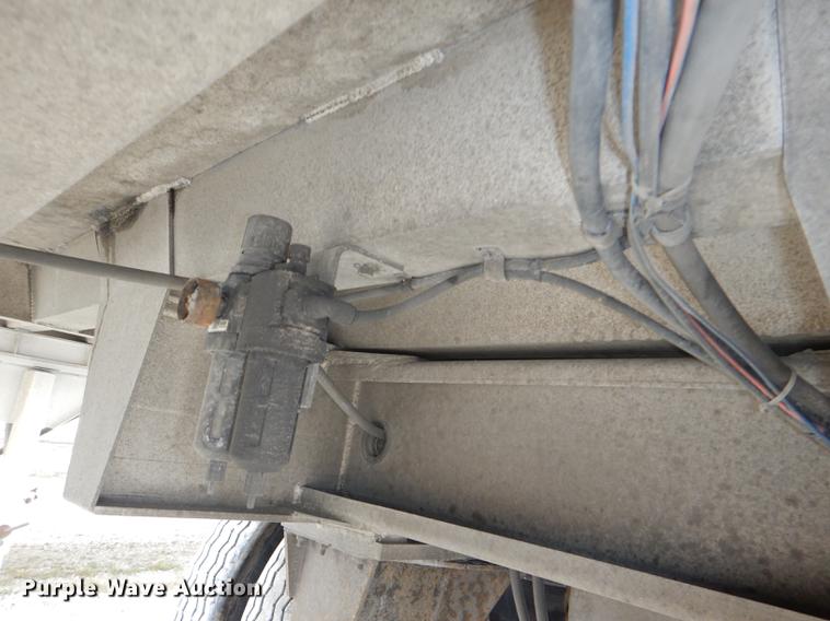 image for item DE0138 2006 Travis T102 end dump trailer