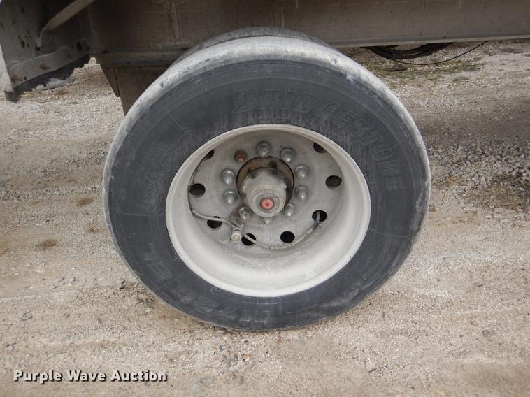 image for item DE0138 2006 Travis T102 end dump trailer