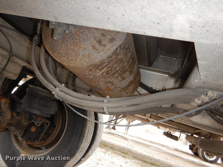 image for item DE0138 2006 Travis T102 end dump trailer