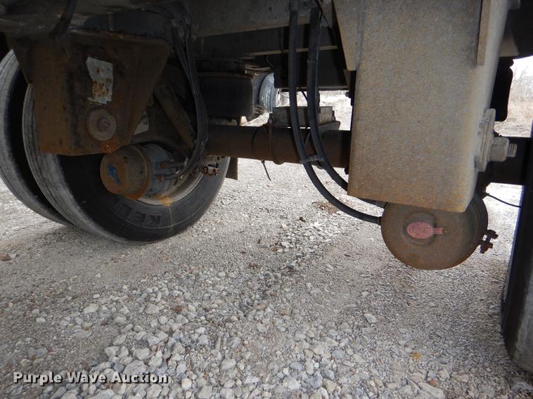 image for item DE0138 2006 Travis T102 end dump trailer