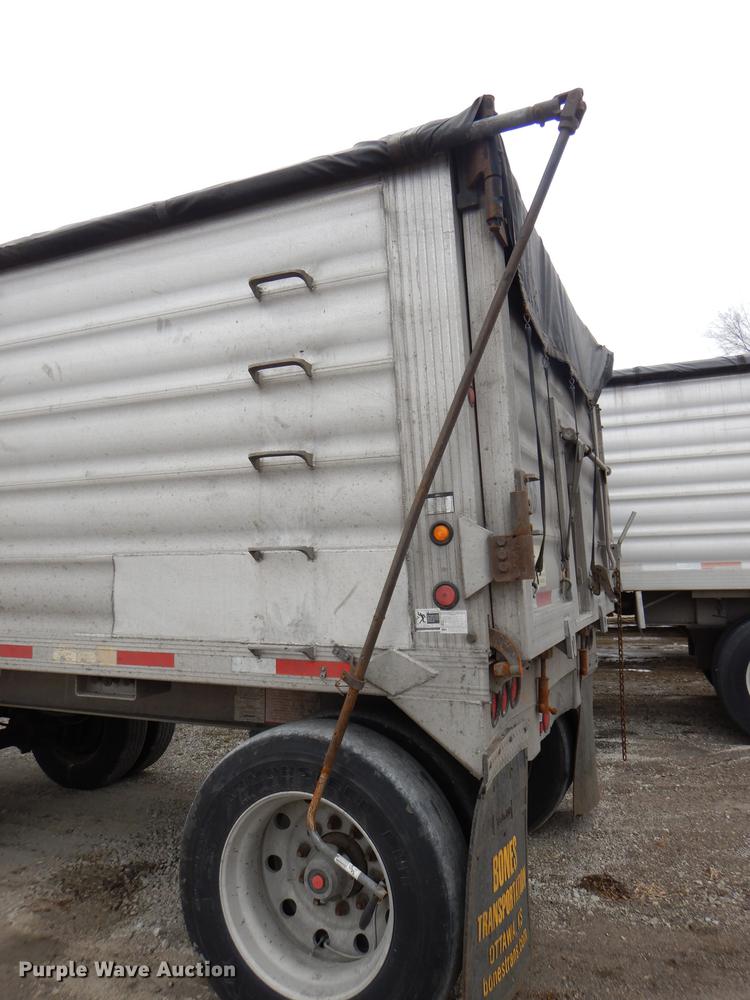 image for item DE0138 2006 Travis T102 end dump trailer