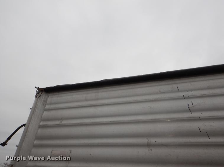 image for item DE0138 2006 Travis T102 end dump trailer