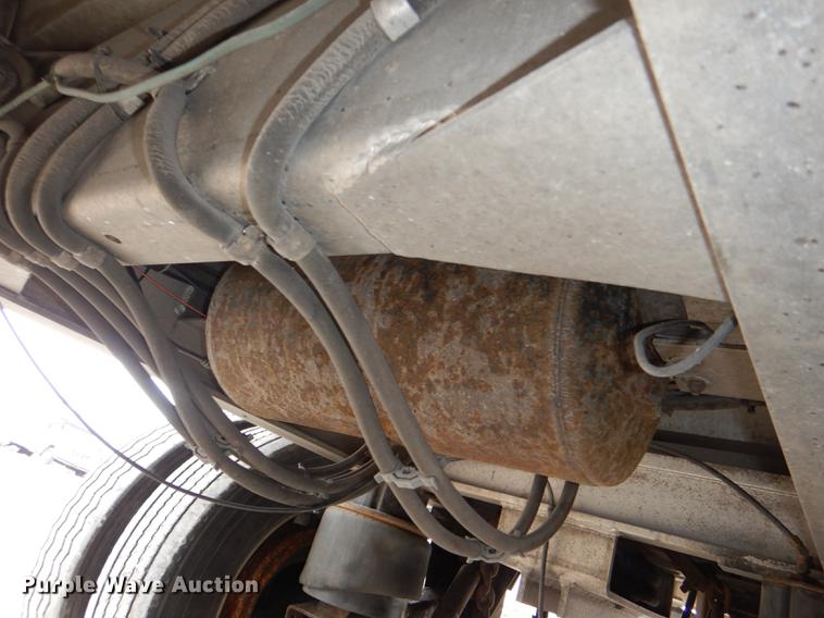 image for item DE0138 2006 Travis T102 end dump trailer