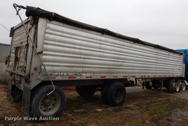 image for item DE0140 2006 Travis T102 end dump trailer