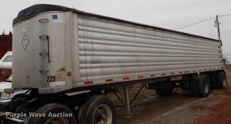 image for item DE0140 2006 Travis T102 end dump trailer