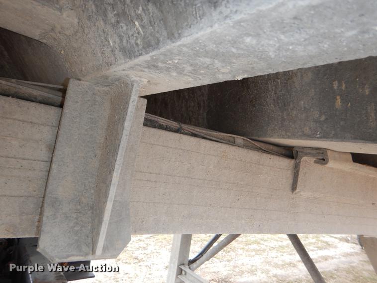 image for item DE0140 2006 Travis T102 end dump trailer