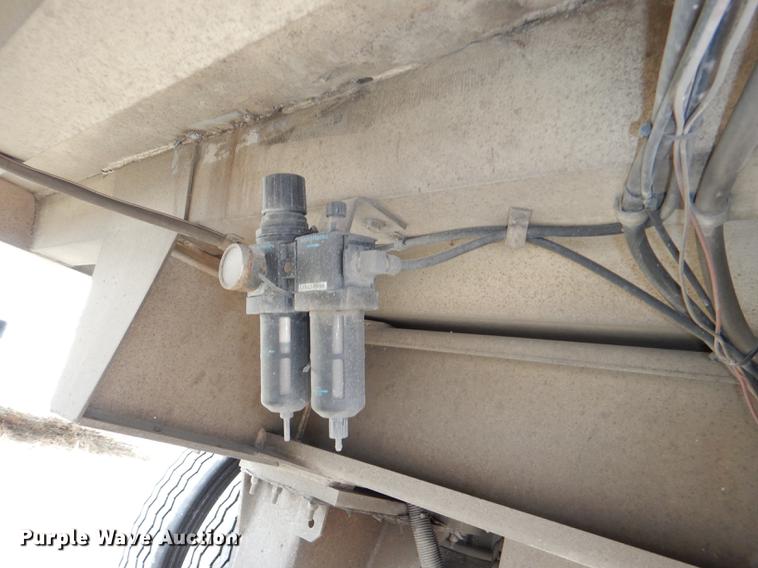 image for item DE0140 2006 Travis T102 end dump trailer