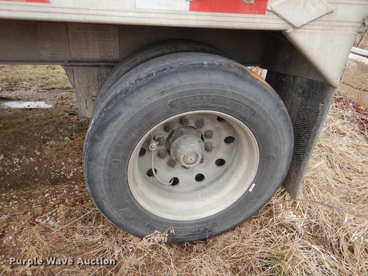 image for item DE0140 2006 Travis T102 end dump trailer