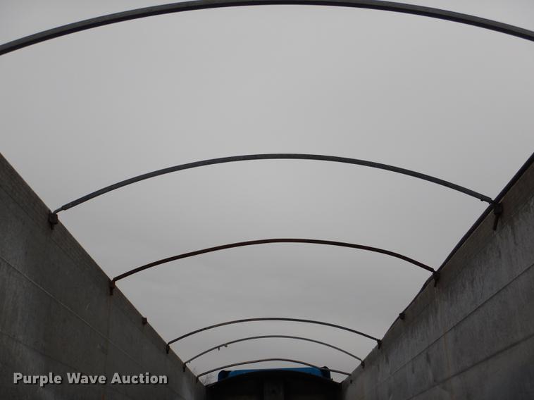 image for item DE0140 2006 Travis T102 end dump trailer