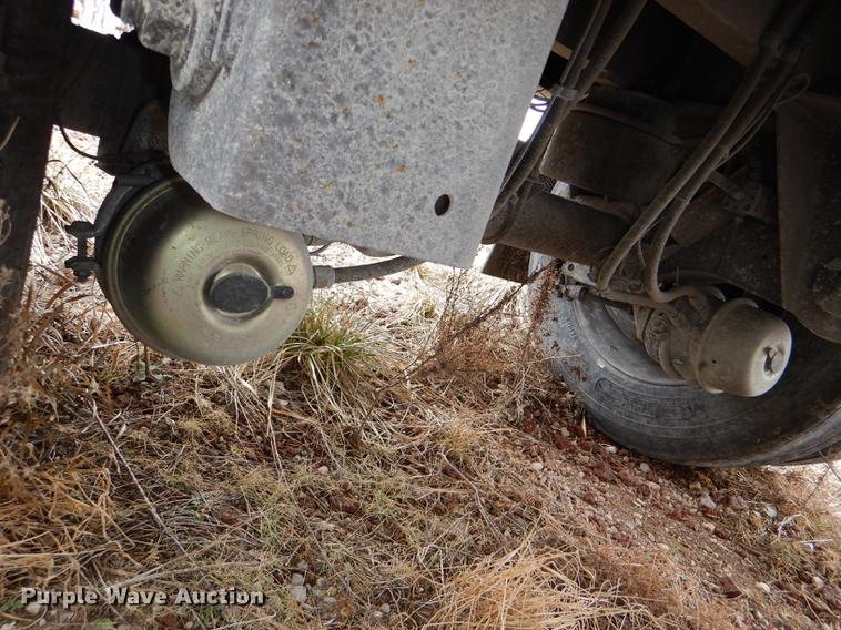 image for item DE0140 2006 Travis T102 end dump trailer