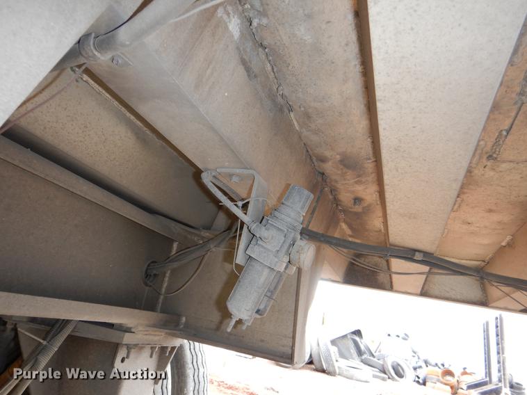 image for item DE0140 2006 Travis T102 end dump trailer