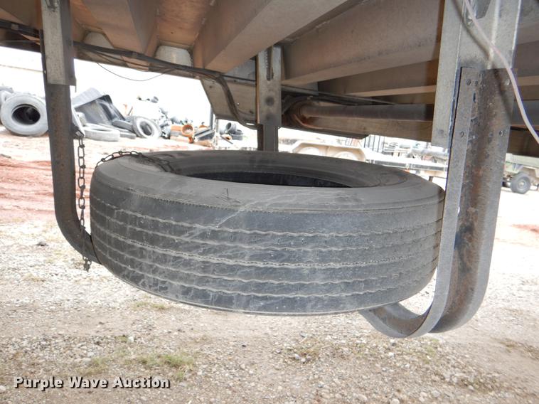 image for item DE0140 2006 Travis T102 end dump trailer