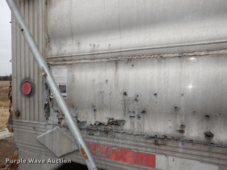 image for item DE0140 2006 Travis T102 end dump trailer