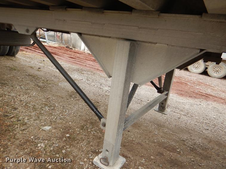 image for item DE0140 2006 Travis T102 end dump trailer