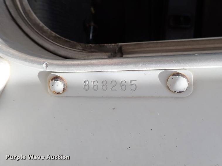 image for item DF1110 2001 Kenworth T600 semi truck