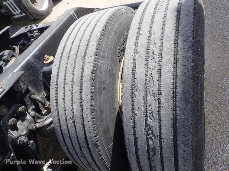 image for item DF1110 2001 Kenworth T600 semi truck