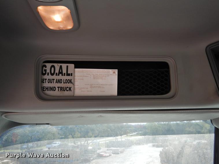 image for item DF2547 2009 Freightliner CL120 semi truck