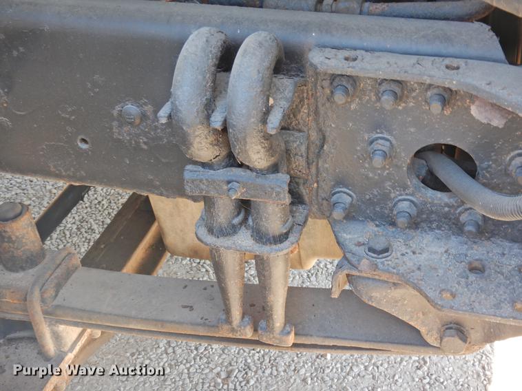 image for item DF2547 2009 Freightliner CL120 semi truck