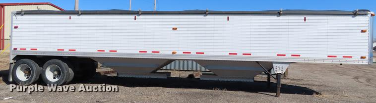 image for item DF7678 2005 Timpte double hopper bottom grain trailer