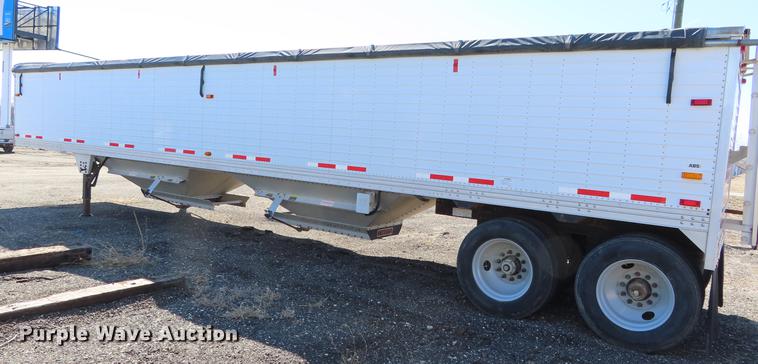 image for item DF7678 2005 Timpte double hopper bottom grain trailer
