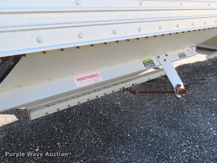 image for item DF7678 2005 Timpte double hopper bottom grain trailer