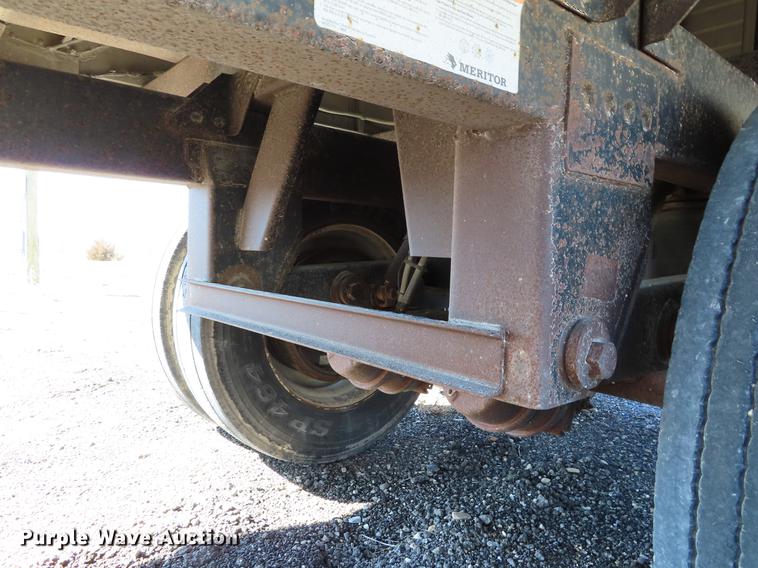 image for item DF7678 2005 Timpte double hopper bottom grain trailer