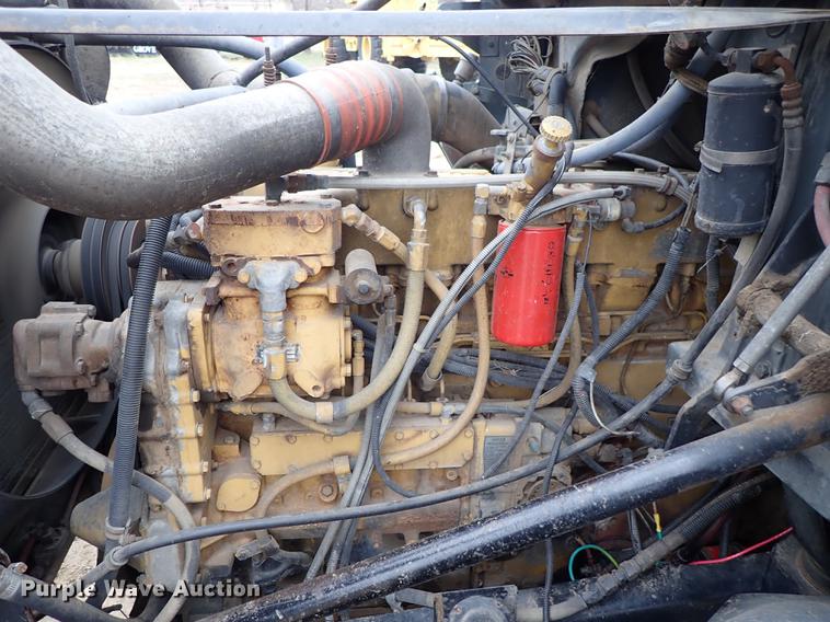 image for item DF8856 1991 Freightliner FLC semi truck