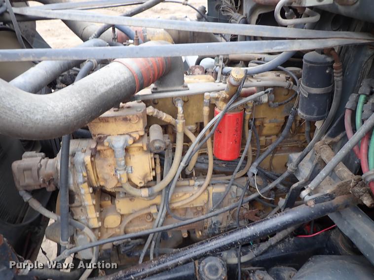 image for item DF8856 1991 Freightliner FLC semi truck