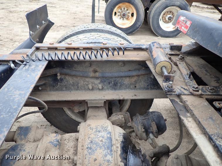 image for item DF8856 1991 Freightliner FLC semi truck