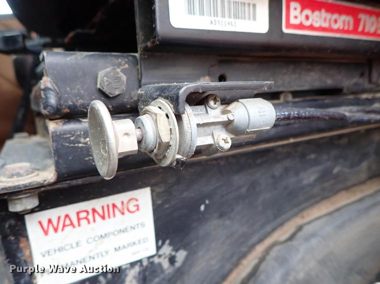 image for item DF8856 1991 Freightliner FLC semi truck