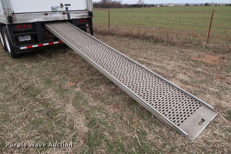 image for item DG3391 1998 Kidron 42RTPUIASW102-SP refrigerated van trailer