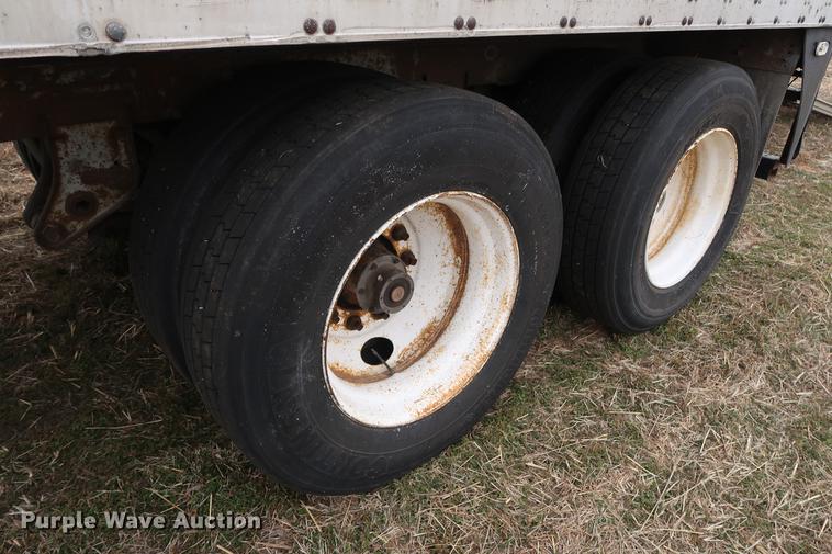 image for item DG3391 1998 Kidron 42RTPUIASW102-SP refrigerated van trailer