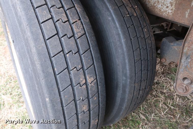 image for item DG3391 1998 Kidron 42RTPUIASW102-SP refrigerated van trailer