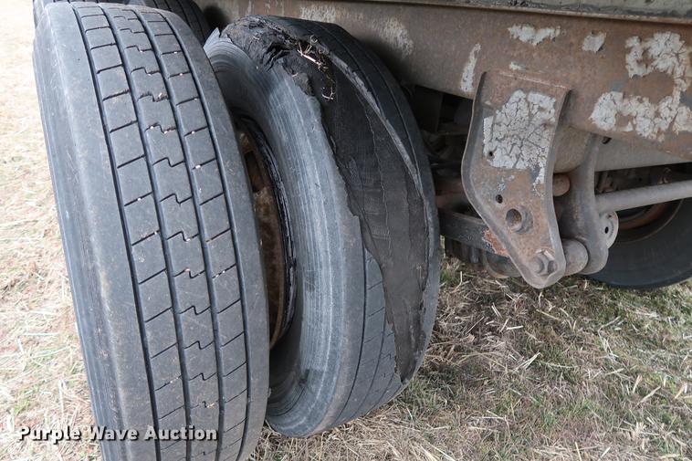 image for item DG3391 1998 Kidron 42RTPUIASW102-SP refrigerated van trailer