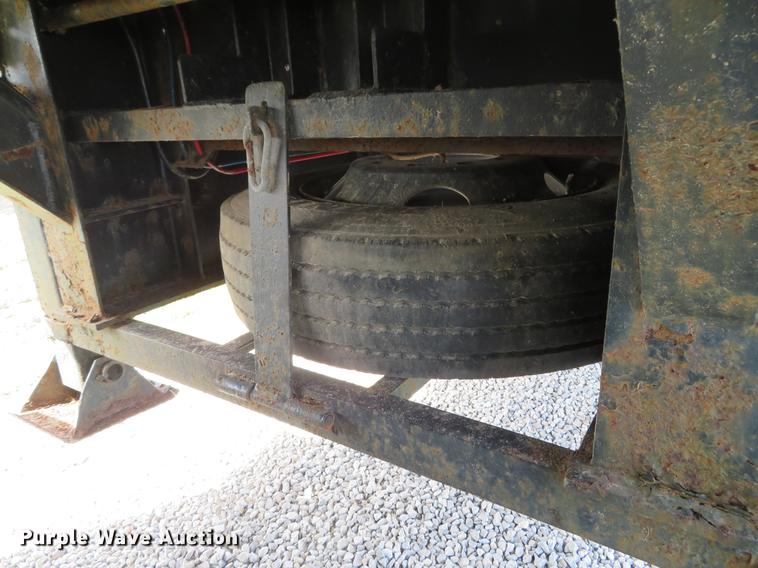 image for item DG3942 2001 Tarasport drop deck equipment trailer