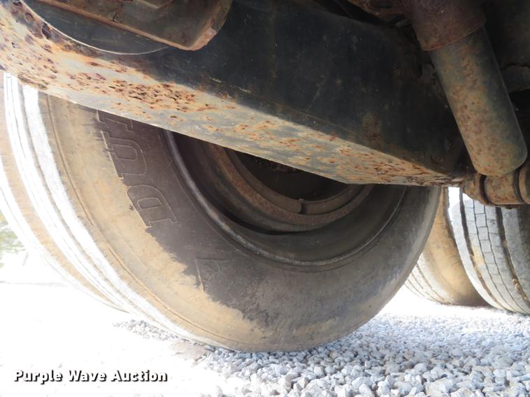 image for item DG3942 2001 Tarasport drop deck equipment trailer