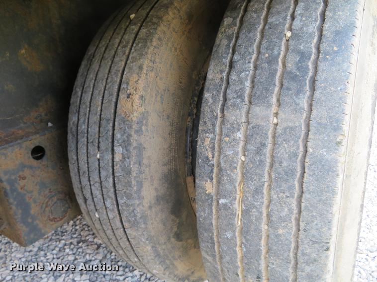 image for item DG3942 2001 Tarasport drop deck equipment trailer