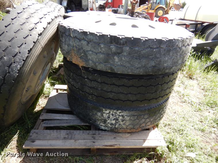 image for item DK9805 (8) 11R22.5 tires and wheels