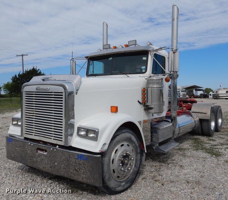 image for item DK9811 1999 Freightliner FLD120 semi truck