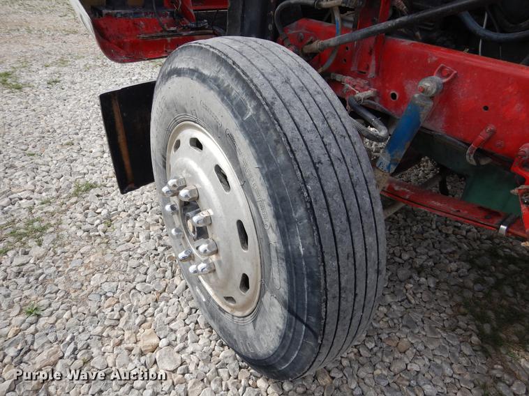 image for item DK9811 1999 Freightliner FLD120 semi truck